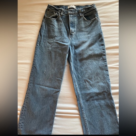 Abercrombie women jeans - Picture 2 of 6